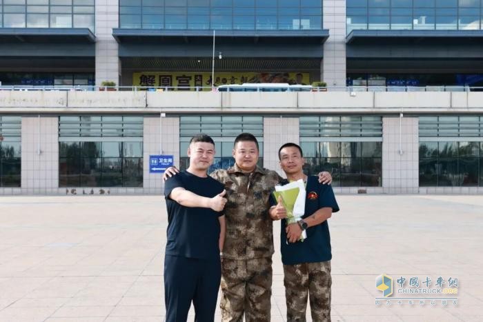 一汽解放九三阅兵装备保障任务团队载誉凯旋