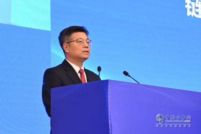 法士特召开2025年供应链商务大会