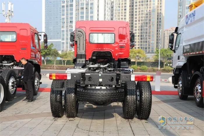 老师傅的“凡尔赛烦恼”：乘龙H5自卸车太好用怎么办？