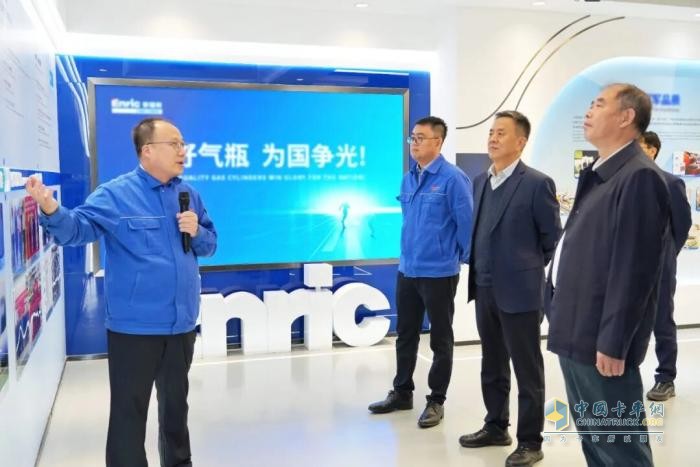 东风商用车与石家庄安瑞科达成车挂一体化战略合作
