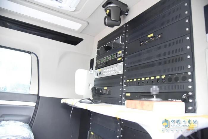 森源鸿马前突通信保障车全地形通信能力筑牢救援生命线