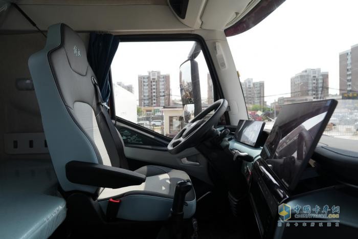 一汽解放J6G Pro“四大”实力进阶，让运输从从容容、游刃有余