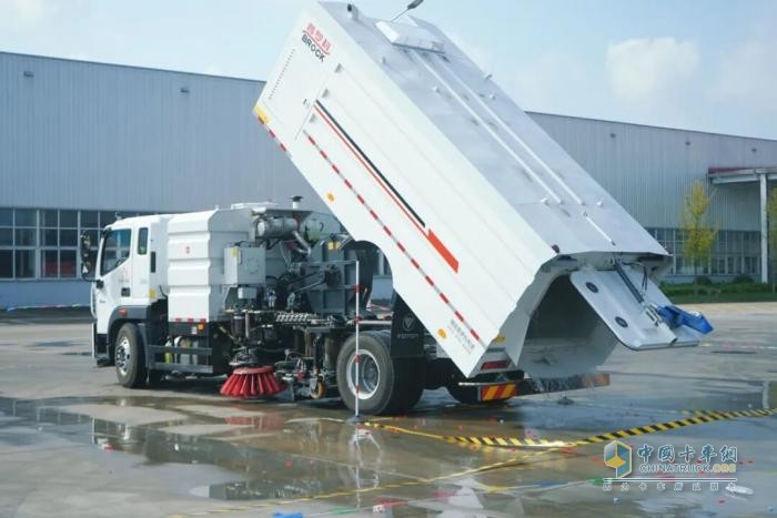 常州“龙控城悦杯”环卫技能大赛举行 福田普罗科洗扫车成赛场“实力担当”