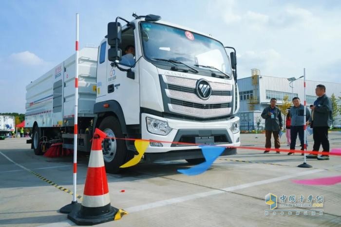 常州“龙控城悦杯”环卫技能大赛举行 福田普罗科洗扫车成赛场“实力担当”