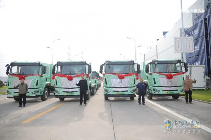 500台签约，首批投运青岛港！远程新能源重卡携手中远海运打造港口零碳运力新生态