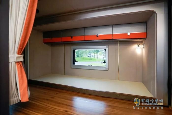 上海见！宇通房车亮相第 24 届上海国际房车展