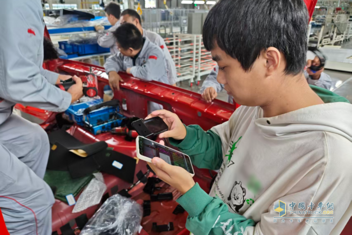 东风商用车：燃情攻坚，拼搏不止，向全年目标冲刺！