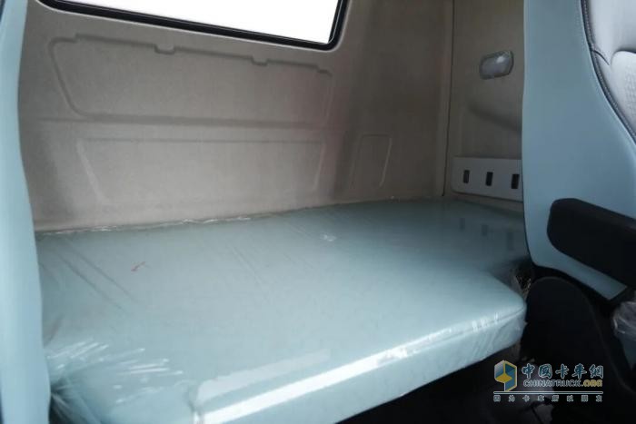 告别“苦旅”！一汽解放那个J6G Pro定义舒适新标杆