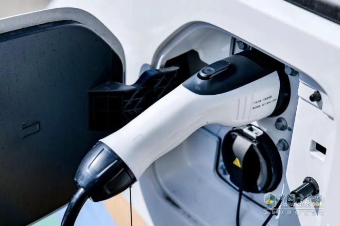 解锁能源交互新生态！福田图雅诺风景i：V2L、V2V、智能补电功能全解析