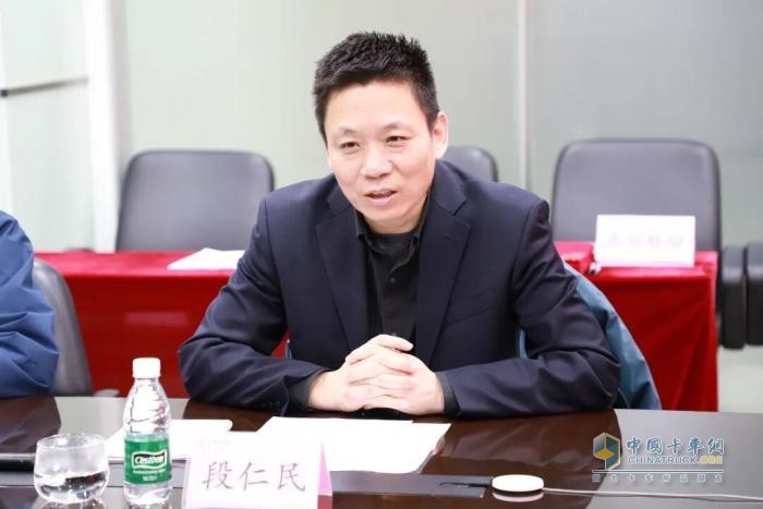 东风股份与三环车桥签署战略合作协议