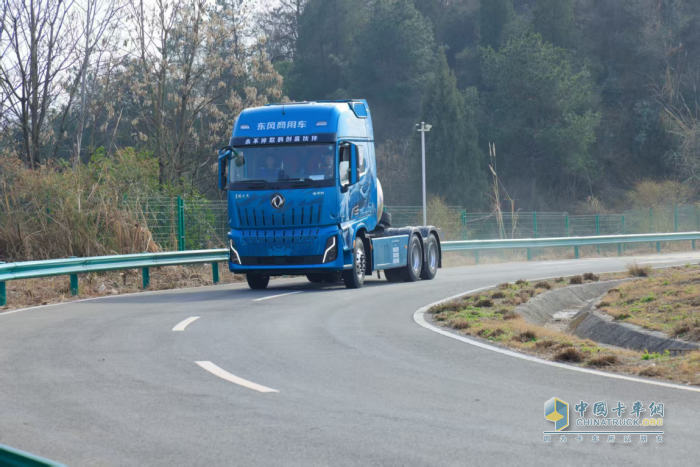 从13.1万台到17.6万台 东风商用车如何下好“十五五” 开局棋？