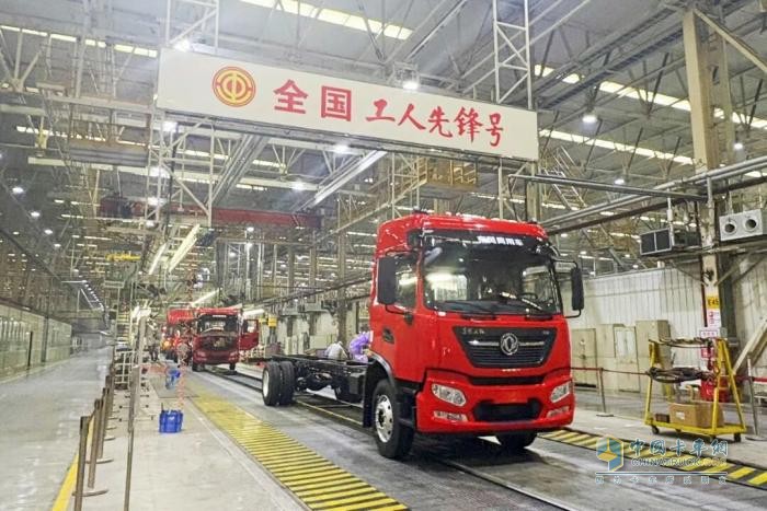 人勤春早开工忙 东风商用车跑出“加速度”