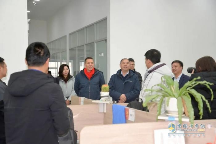 东风商用车全面开工！让我们并肩驰骋，奔赴新程