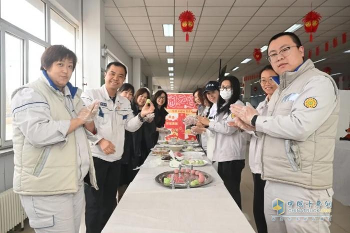 解放动力总成事业部欢喜闹元宵！