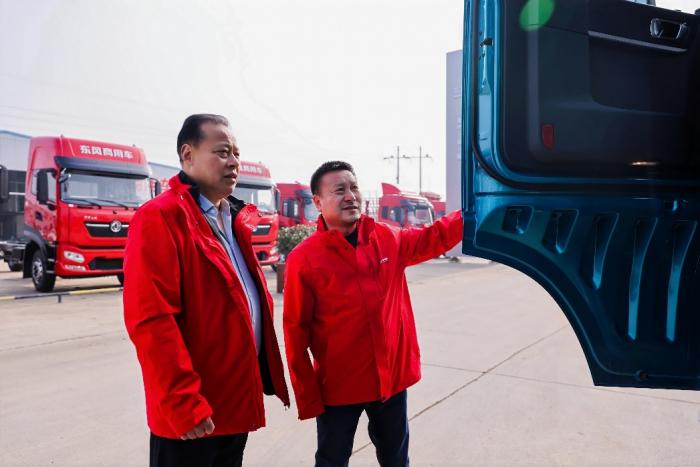 实况试驾东风天龙新KL，硬核实测龙擎3.0⁺真实力