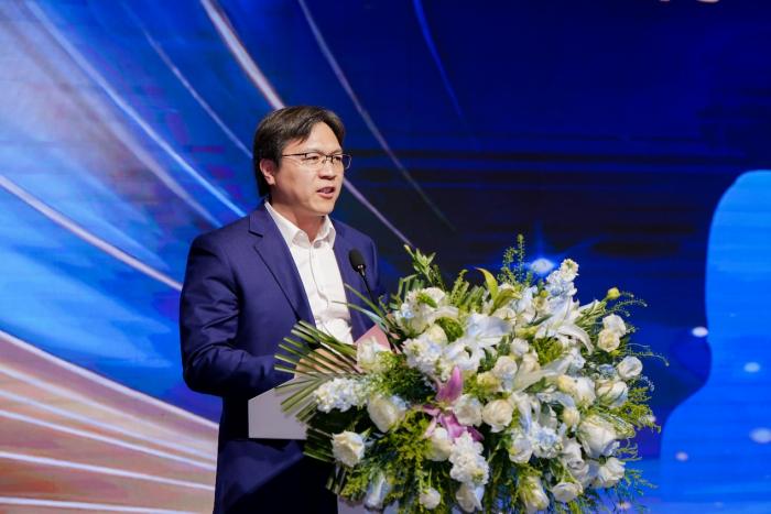 欧曼星辉动力14L燃气车山西上市，助力资源运输行业高效升级