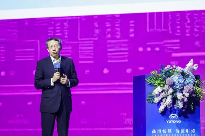 睿控E+平台重磅发布！宇通科技节擘画“智电融合”新蓝图