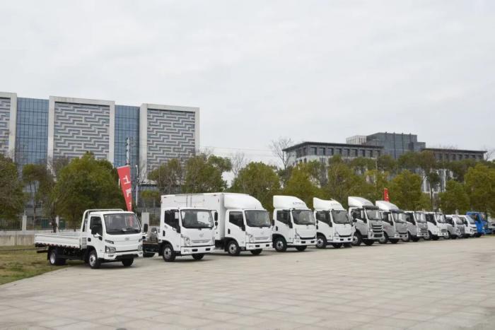 上汽跃进智电新品重磅亮相