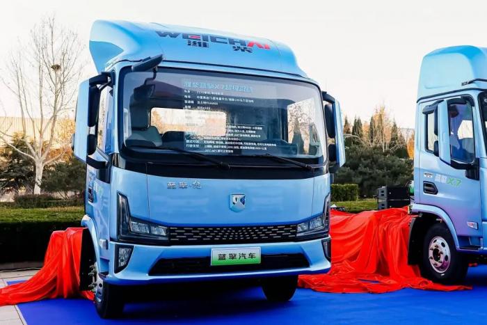 双星闪耀山城！潍柴蓝擎X7超混/LNG轻卡正式上市，续航省钱都出色！