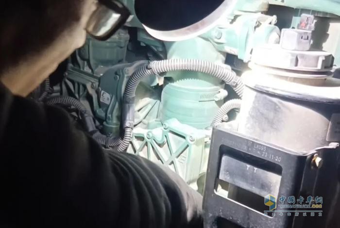 解放卡车：寒夜疾驰护绿苗，解放服务暖征途