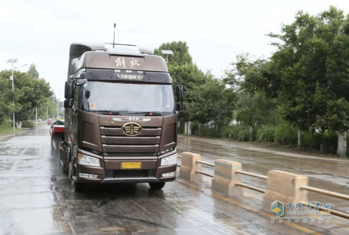 雨后卡车保养至关重要，四招解决雨季烦恼