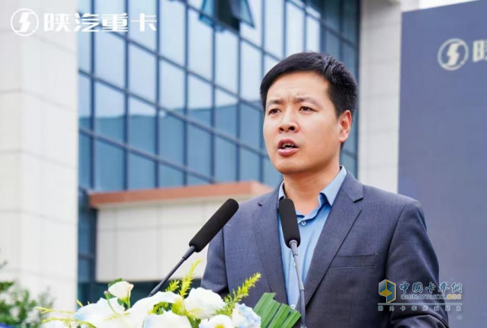 陕汽新能源批量交付重庆大客户，领航西南物流绿色转型变革
