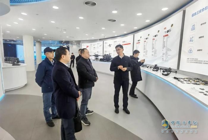 JSV江铃改装与普宙科技签署战略合作协议