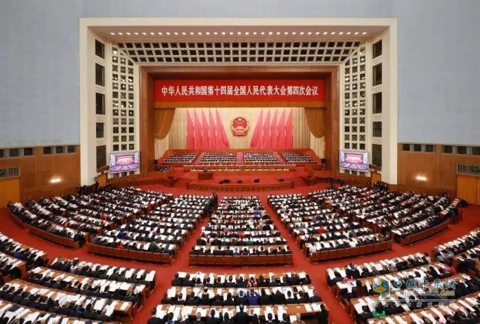 从两会热词看宇通环卫：锚定方向，笃行实干，共建美丽中国！