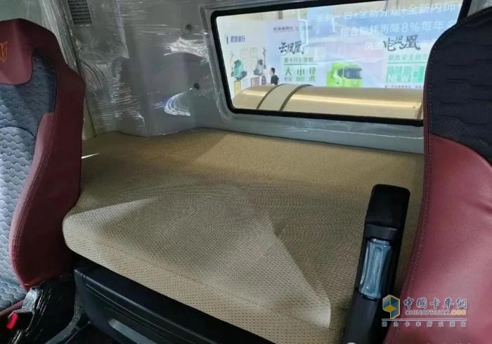 39.99万元买630马力燃气车 还送一台奇瑞冰淇淋！看奇瑞商用车全新“金凤凰”重卡