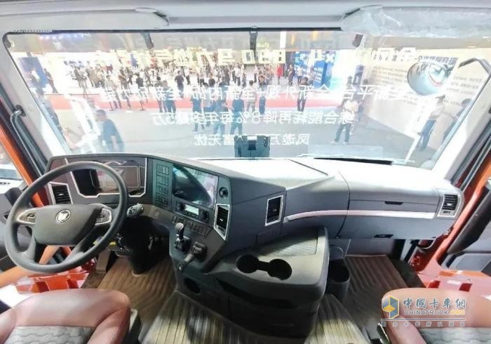 39.99万元买630马力燃气车 还送一台奇瑞冰淇淋！看奇瑞商用车全新“金凤凰”重卡