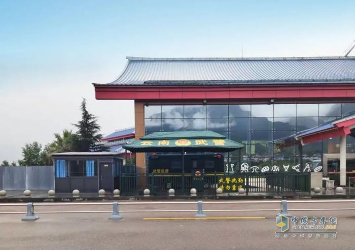 森源鸿马移动哨卡驻守丽江站 筑牢旅途安全防线