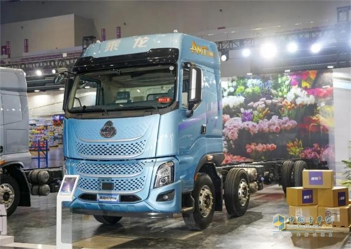 乘龙H7 Pro 6x2载货车：当“货运能手”遇上隐形坑，轻松操控，一路省心无负担！