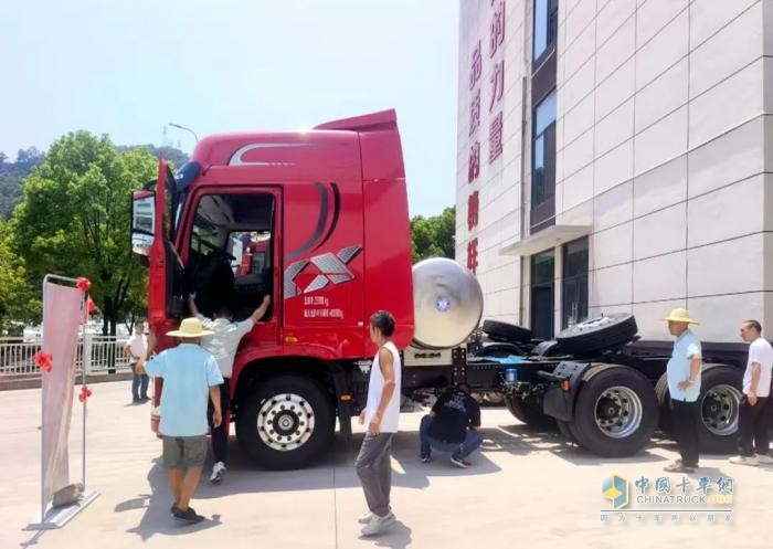 东风商用车：重庆区域营销将士以奔跑姿态穿越酷暑热浪