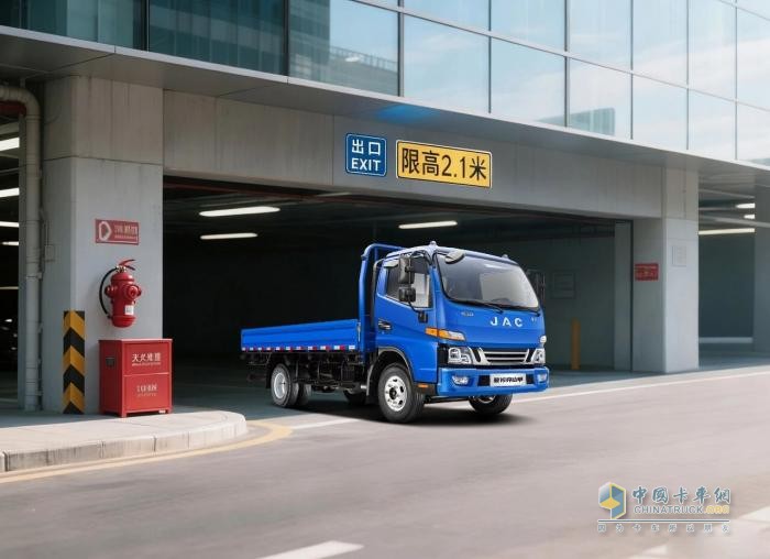 “穿山甲”领衔!江淮1卡骏铃地库车家族解锁城市配送新境