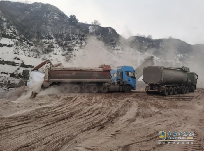 50台星瀚G醇氢重卡交付山西客户 助力山西东部地区绿色运力生态建设