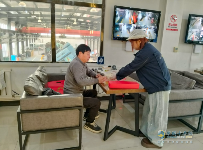 解放护航 暖春同行 一汽解放春节专项服务为卡友出行保驾护航