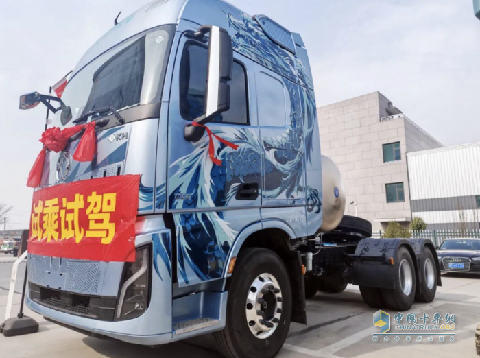 东风康明斯一体化动力链携手东风天龙亮相山西运城