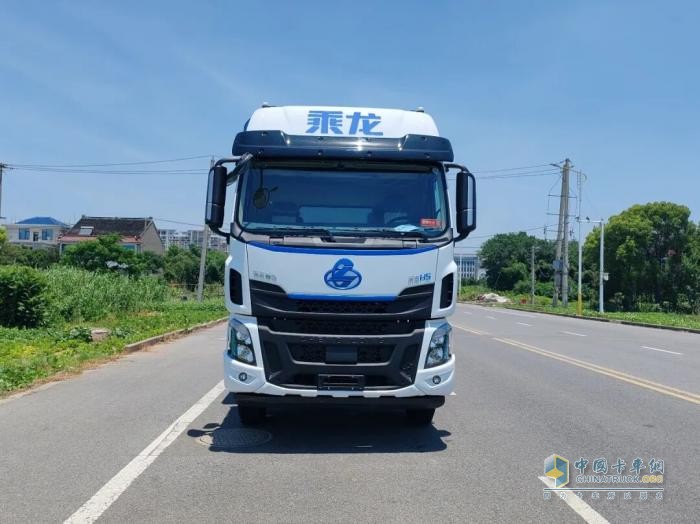 乘龙H5电动饲料车：打响“饲料新鲜保卫战”的智能先锋