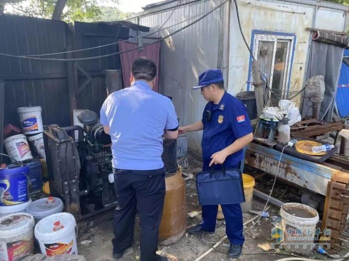 北京查处一违规储存易燃易爆危险品依法拘留五日