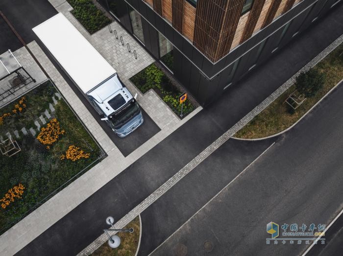 沃尔沃卡车在第二届Euro NCAP 重卡安全测试中再次获得五星评级