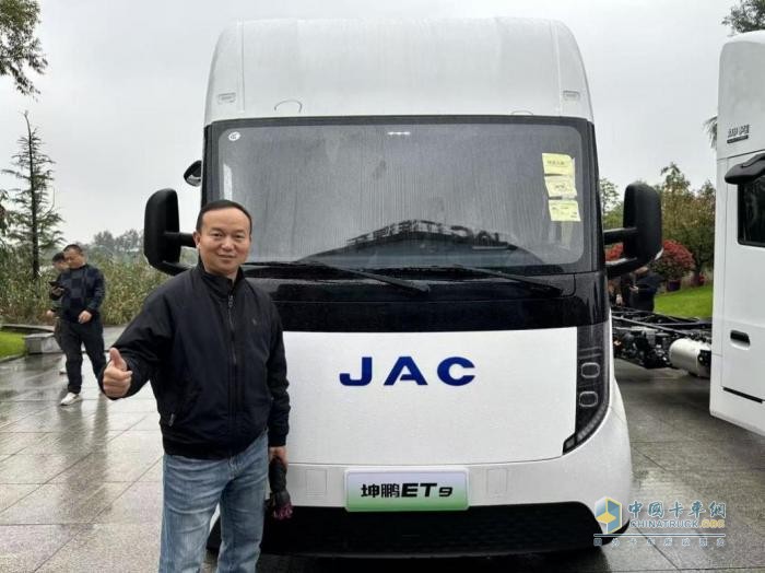 从新能源转型到体验坤鹏ET9 这家物流公司绿色升级中的“江淮印记”