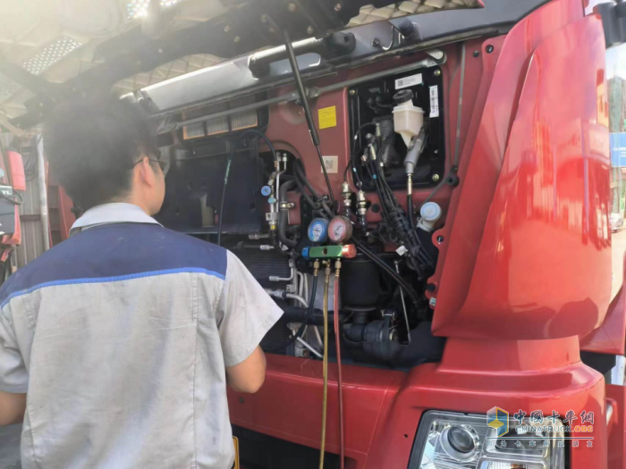欧曼夏季客户关怀服务 让您清凉一夏高效运输