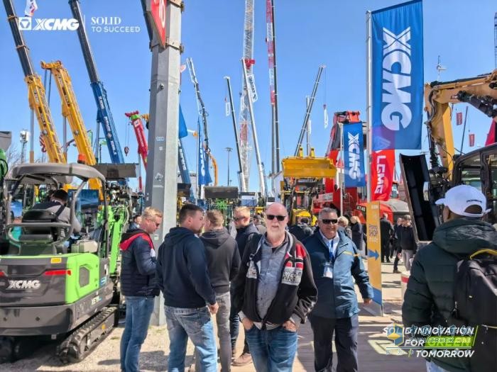 在欧洲、为欧洲！徐工集团携“中国方案”闪耀德国宝马展Bauma 2025