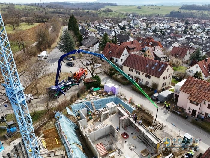 沃尔沃卡车亮相德国宝马展（Bauma） 纯电方案助力建筑运输零碳未来