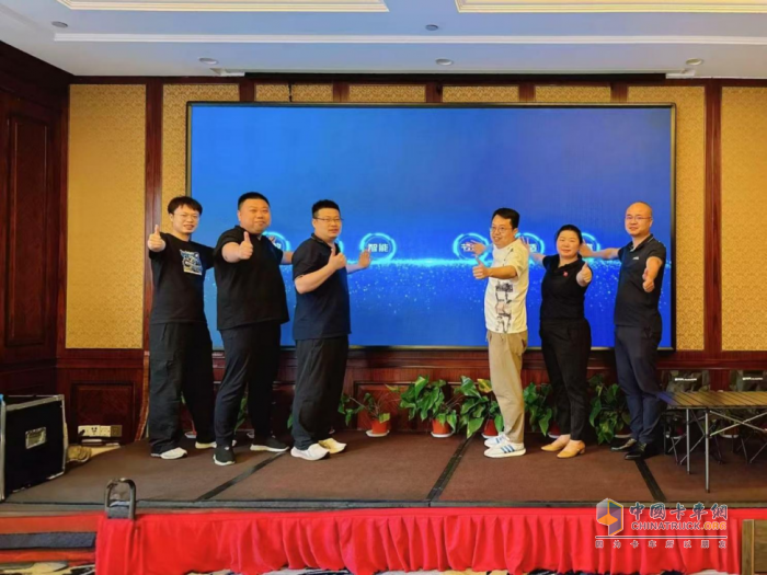 货运“全能王”效盈城配：欧马可S1智盈版全新动力轻卡华东区域震撼上市