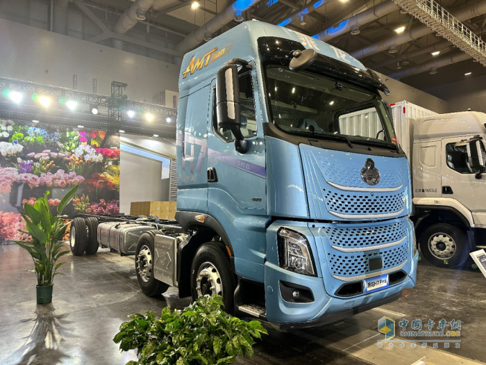 单趟多拉800公斤！乘龙H7 Pro 6×2 冷藏车助你领“鲜”冷链！