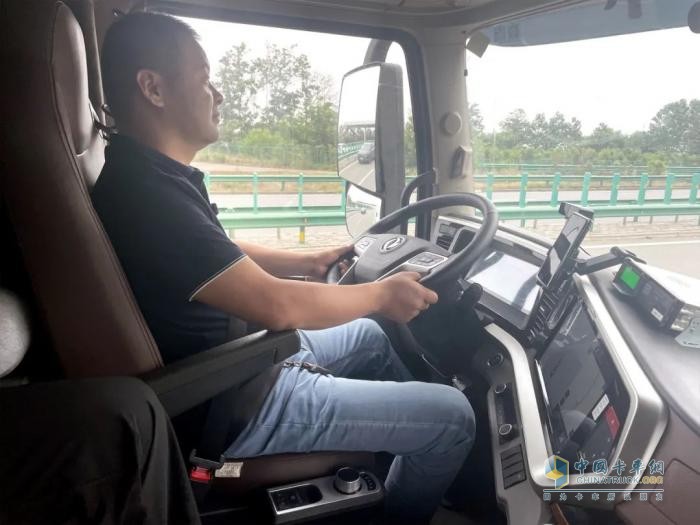 东风商用车：强强联合 树立标杆 智能辅助驾驶重卡试乘试驾品鉴会在西安举办