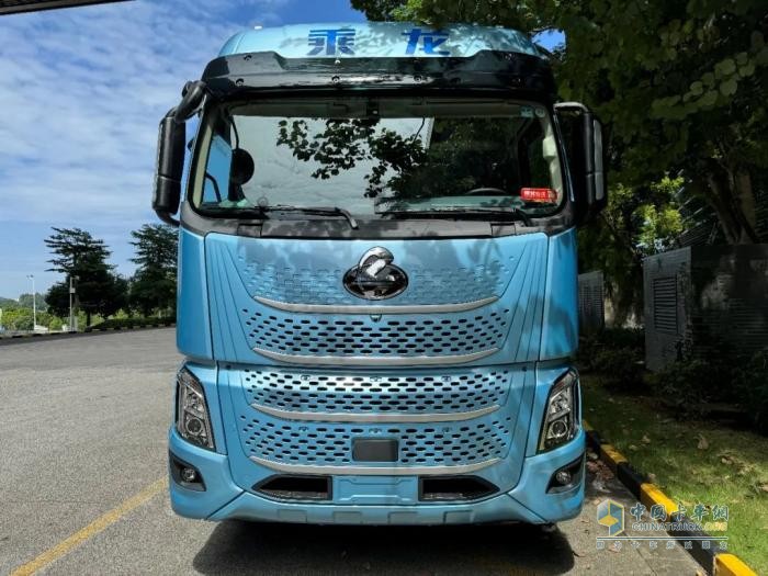 硬核实力，可靠品质—乘龙车型B10寿命性能可靠为安全运输保驾护航