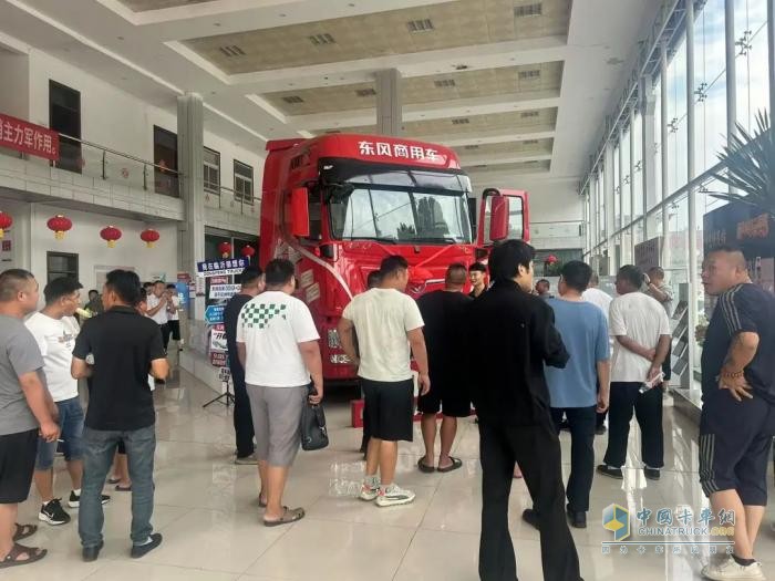 东风龙擎动力链区域品鉴会圆满收官！六城联动燃爆终端，真实实力圈粉无数！