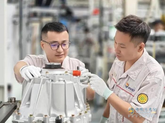 解放动力：赵俊贺跨岗“找茬”护质量，获1000元奖励！